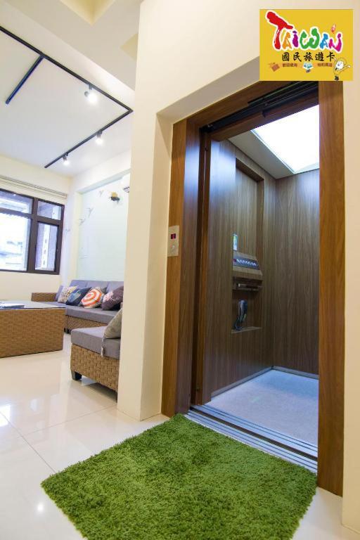 羅東木村電梯民宿Luodong Tree BnB 雲朵朵二館 Ngoại thất bức ảnh