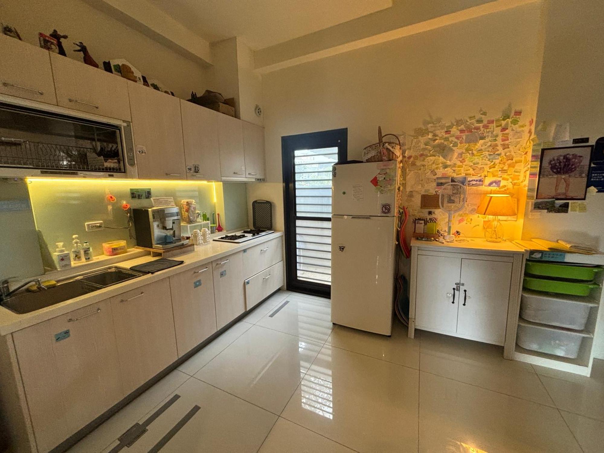 羅東木村電梯民宿Luodong Tree BnB 雲朵朵二館 Ngoại thất bức ảnh