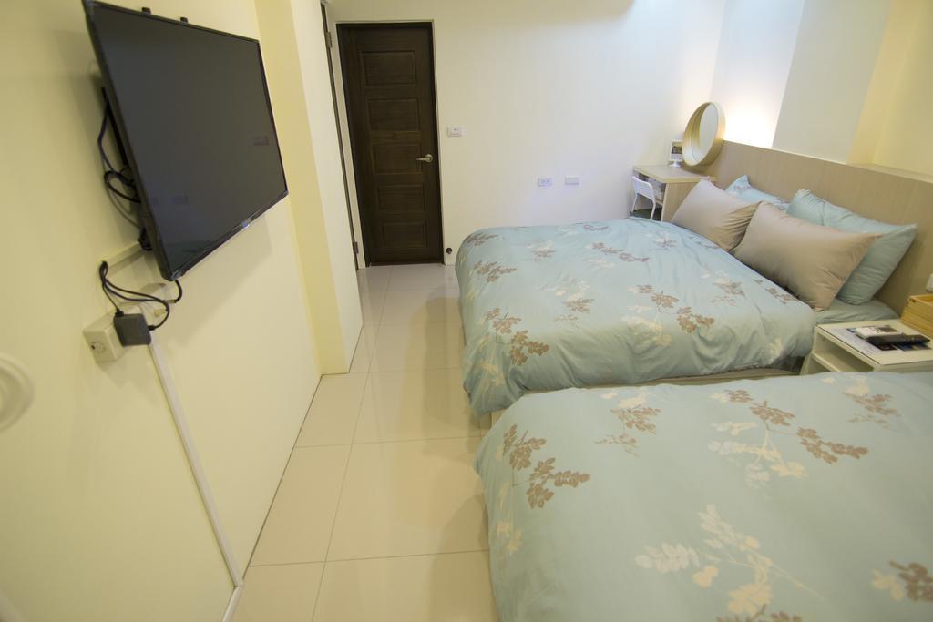 羅東木村電梯民宿Luodong Tree BnB 雲朵朵二館 Ngoại thất bức ảnh