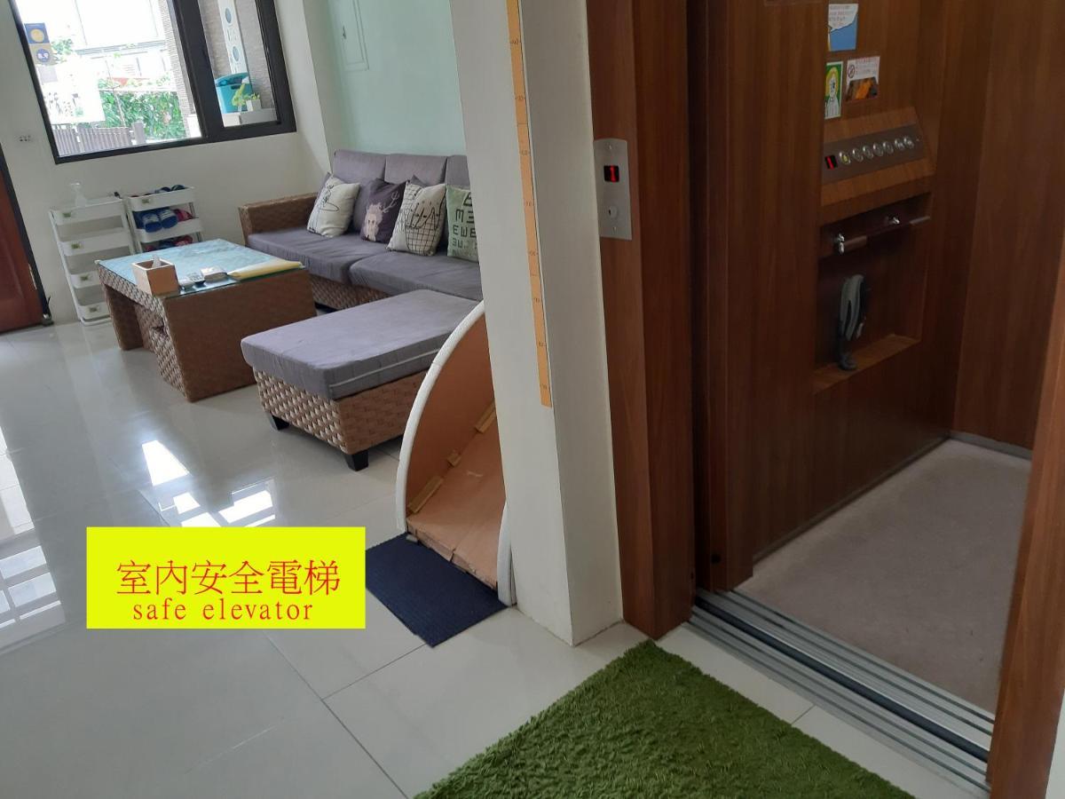 羅東木村電梯民宿Luodong Tree BnB 雲朵朵二館 Ngoại thất bức ảnh